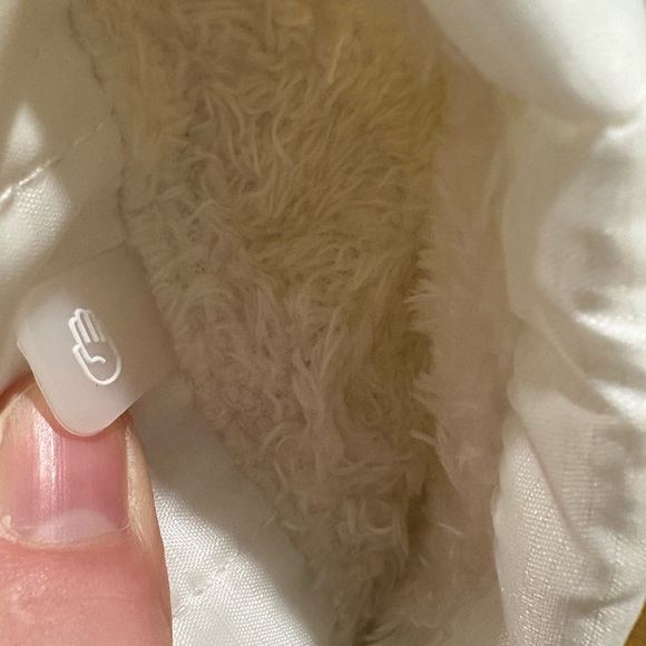 Lole Cream Belt Bag - Picture 6 of 9